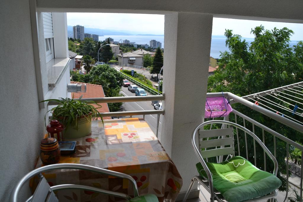 Apartment Antonija With Seaview Rijeka Luaran gambar